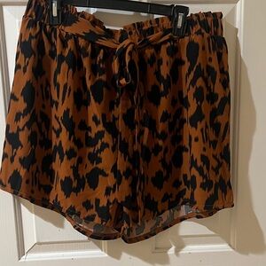 SHEIN Curve Animal Print Shorts
